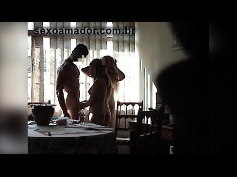 ❤️ यौन साथीहरूले एक विशाल मानिस र उहाँसँग थ्रीसमलाई निम्तो दिन्छन् ️❌  हामी मा  ☑